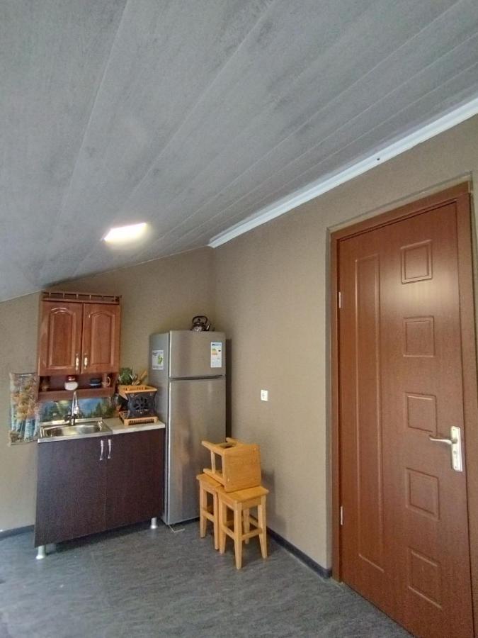 Lika'S Sweet House Apartment Katskhi Bagian luar foto